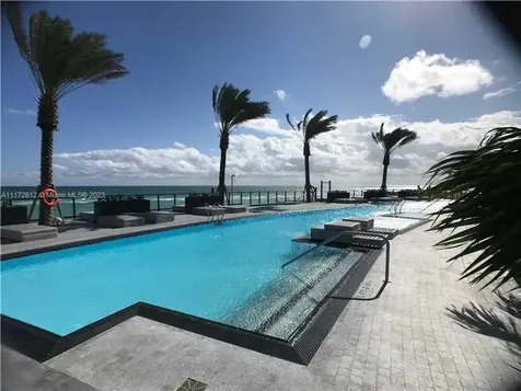 18555 Collins Avenue Aventura FL 33160