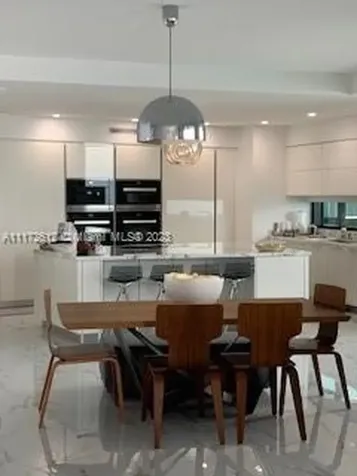 18555 Collins Avenue Aventura FL 33160