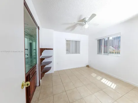 269 NW 7th Street Miami FL 33136