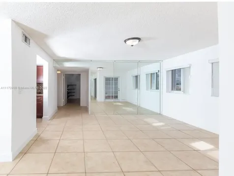 269 NW 7th Street Miami FL 33136