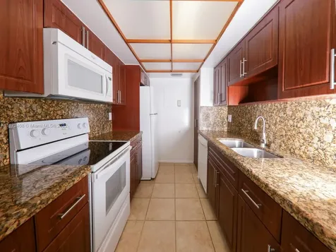 269 NW 7th Street Miami FL 33136