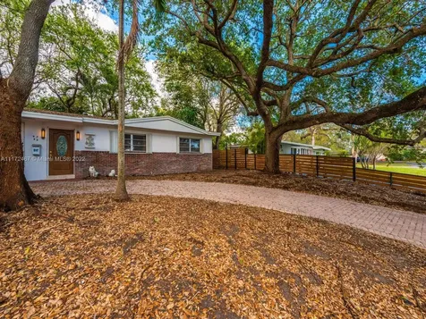 9745 SW 76th Street Miami FL 33173