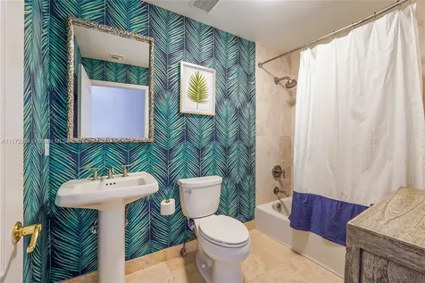 1413 20th Street Miami Beach FL 33139