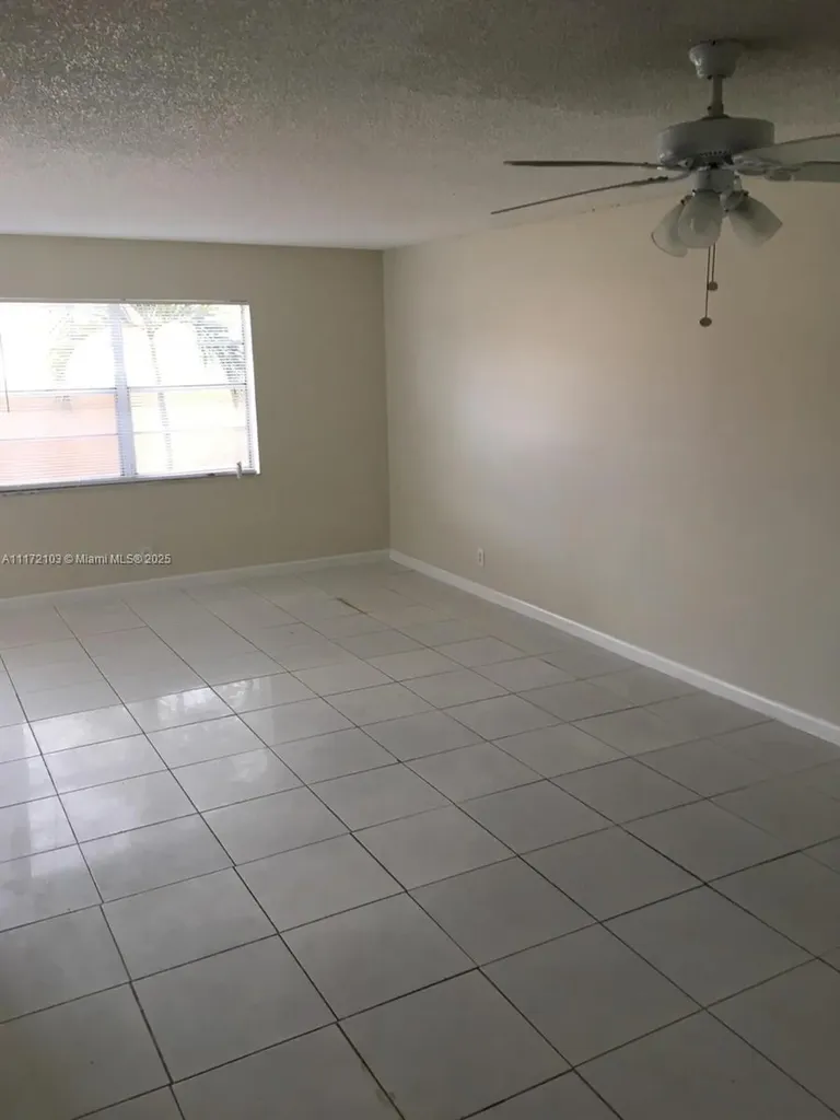 5962 NW 29th Place Sunrise FL 33313