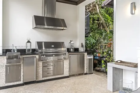 701 Bella Vista Avenue Coral Gables FL 33156
