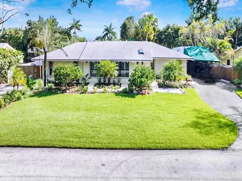 8904 SW 177th Terrace Palmetto Bay FL 33157