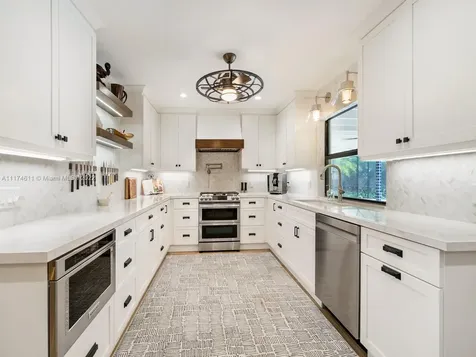8904 SW 177th Terrace Palmetto Bay FL 33157