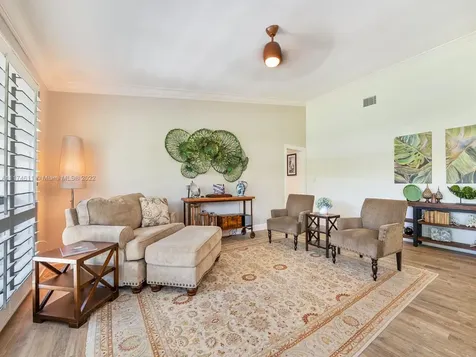 8904 SW 177th Terrace Palmetto Bay FL 33157