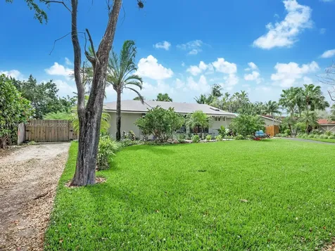 8904 SW 177th Terrace Palmetto Bay FL 33157