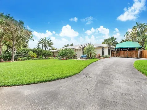 8904 SW 177th Terrace Palmetto Bay FL 33157