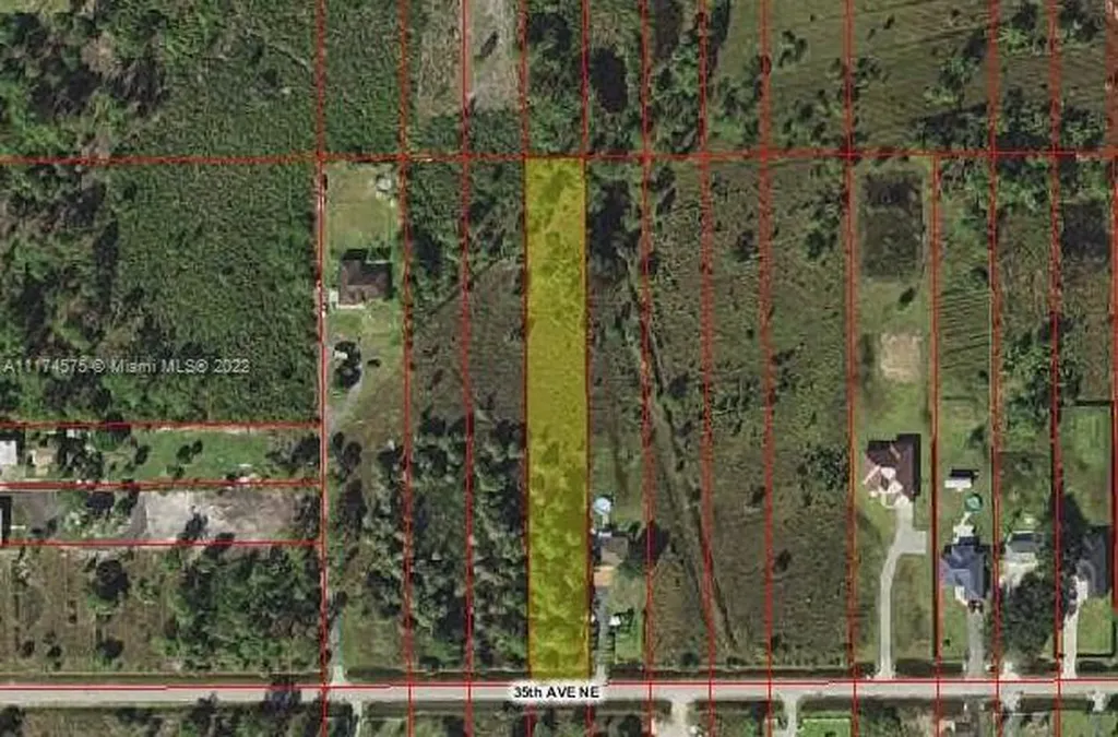 3247 35th Avenue NE Naples FL 34120