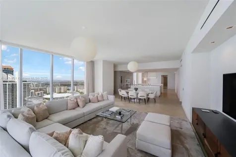 18501 Collins Avenue Sunny Isles Beach FL 33160