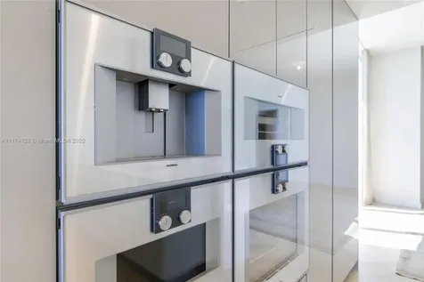 18501 Collins Avenue Sunny Isles Beach FL 33160