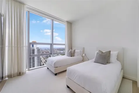 18501 Collins Avenue Sunny Isles Beach FL 33160