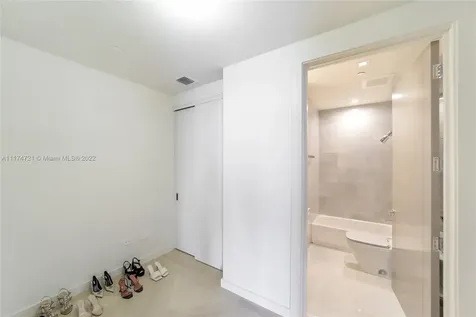18501 Collins Avenue Sunny Isles Beach FL 33160
