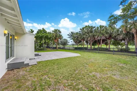 6060 La Gorce Drive Miami Beach FL 33140