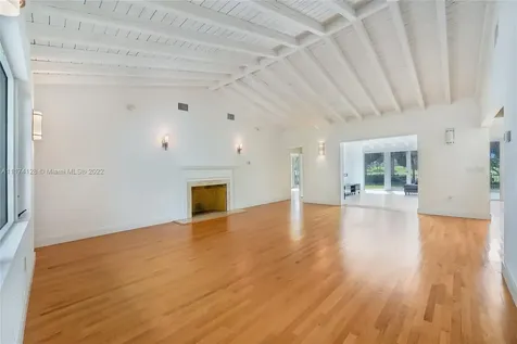 6060 La Gorce Drive Miami Beach FL 33140