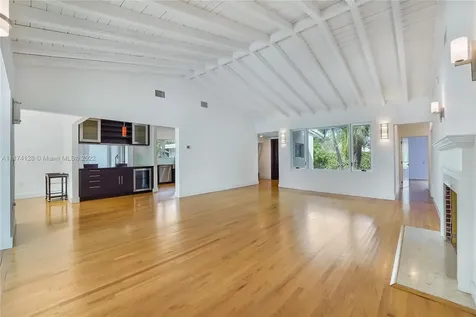 6060 La Gorce Drive Miami Beach FL 33140