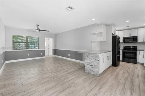 7181 Hope Street Hollywood FL 33024
