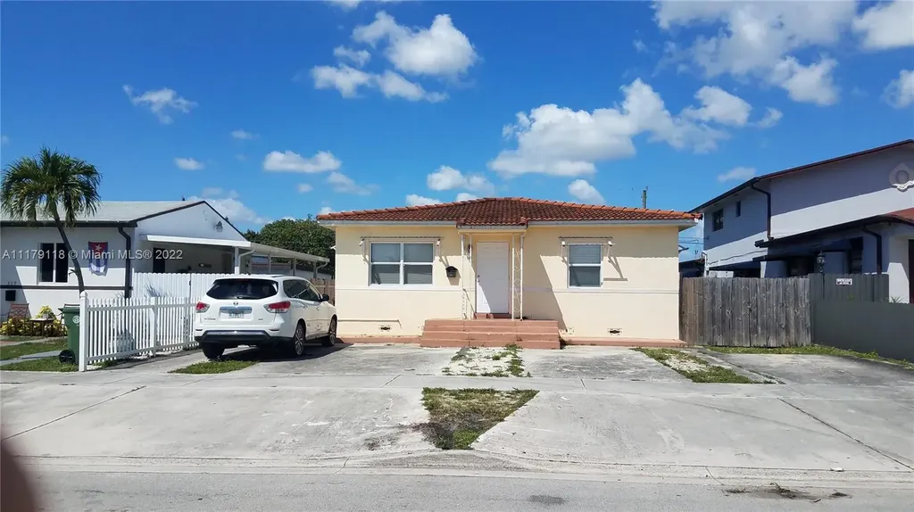 367 E 14th Street Hialeah FL 33010