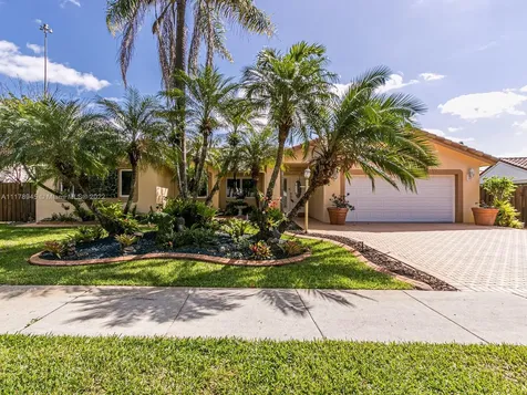 4760 E Hawkes Bluff Avenue Davie FL 33331