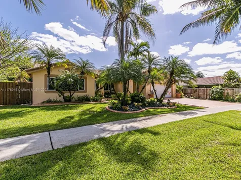 4760 E Hawkes Bluff Avenue Davie FL 33331