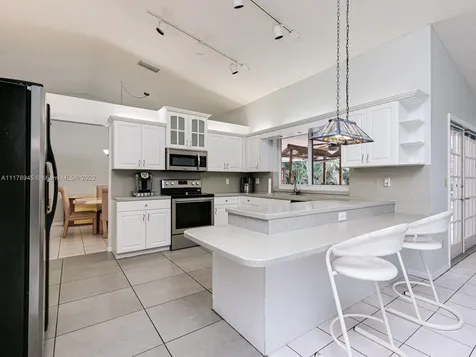 4760 E Hawkes Bluff Avenue Davie FL 33331