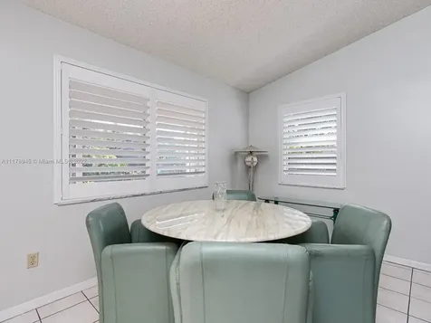 4760 E Hawkes Bluff Avenue Davie FL 33331