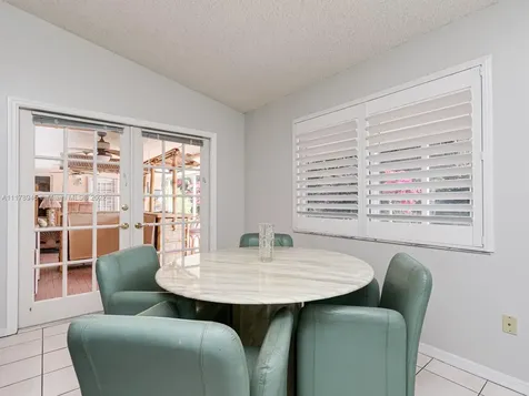 4760 E Hawkes Bluff Avenue Davie FL 33331