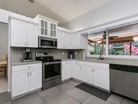 4760 E Hawkes Bluff Avenue Davie FL 33331
