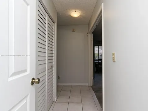 4760 E Hawkes Bluff Avenue Davie FL 33331