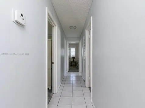 4760 E Hawkes Bluff Avenue Davie FL 33331