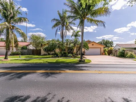 4760 E Hawkes Bluff Avenue Davie FL 33331