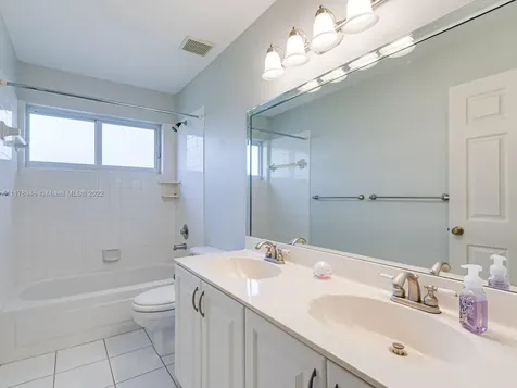 4760 E Hawkes Bluff Avenue Davie FL 33331