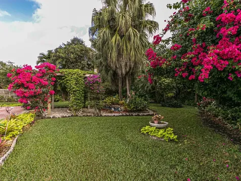 4760 E Hawkes Bluff Avenue Davie FL 33331
