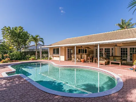 4760 E Hawkes Bluff Avenue Davie FL 33331