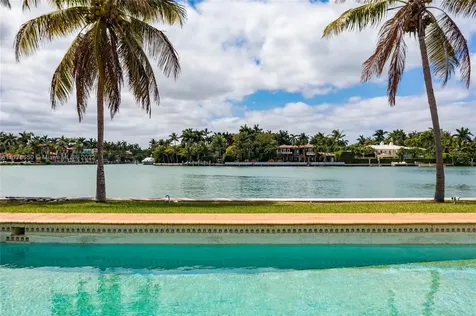 2220 N Bay Road Miami Beach FL 33140