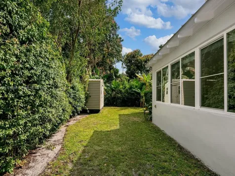 9333 NE 9th Place Miami Shores FL 33138