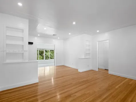9333 NE 9th Place Miami Shores FL 33138