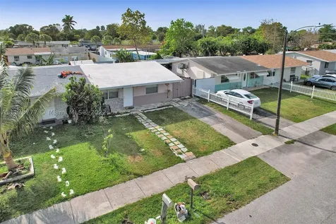 1961 SW 67th Terrace North Lauderdale FL 33068