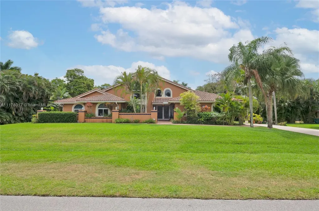 11400 SW 3rd Street Plantation FL 33325
