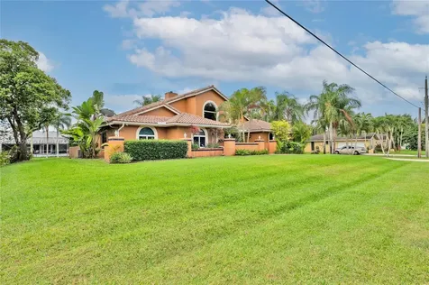 11400 SW 3rd Street Plantation FL 33325