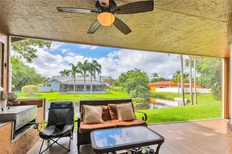 11400 SW 3rd Street Plantation FL 33325