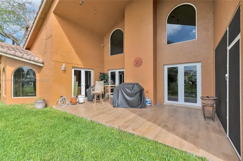 11400 SW 3rd Street Plantation FL 33325