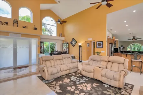 11400 SW 3rd Street Plantation FL 33325
