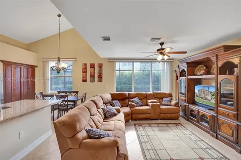 11596 NW 5th Street Coral Springs FL 33071