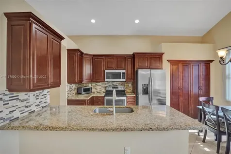 11596 NW 5th Street Coral Springs FL 33071