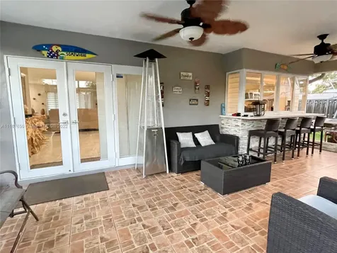 5381 SW 7th Street Plantation FL 33317