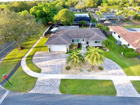 5381 SW 7th Street Plantation FL 33317
