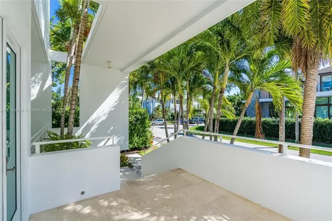 375 W Enid Drive Key Biscayne FL 33149